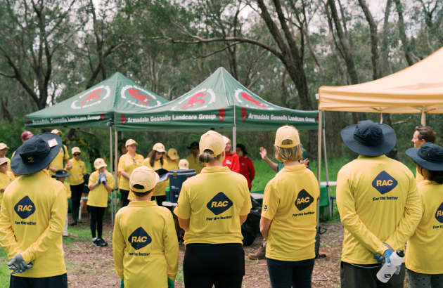 member volunteering image 2