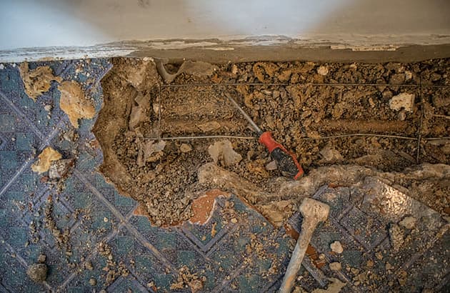 Repairing a water pipe in floor slab
