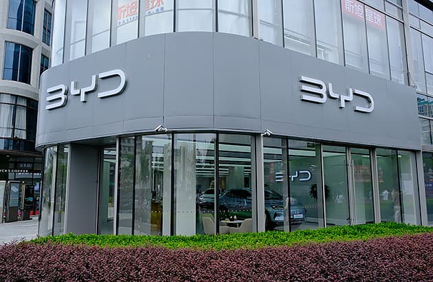 BYD motors building