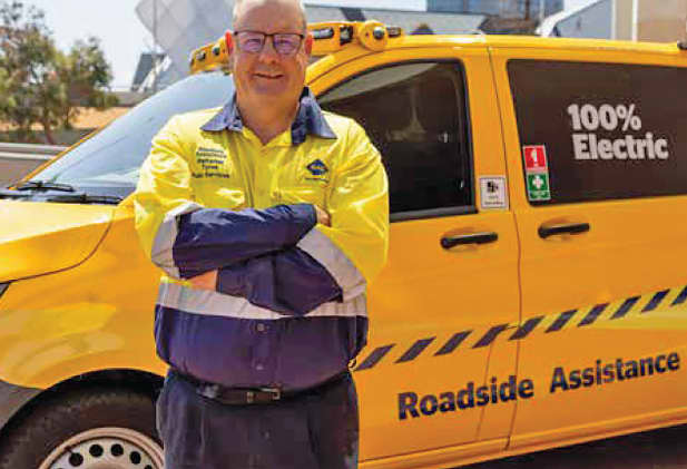 An RAC Patrol stands next to the EV Assistance Van