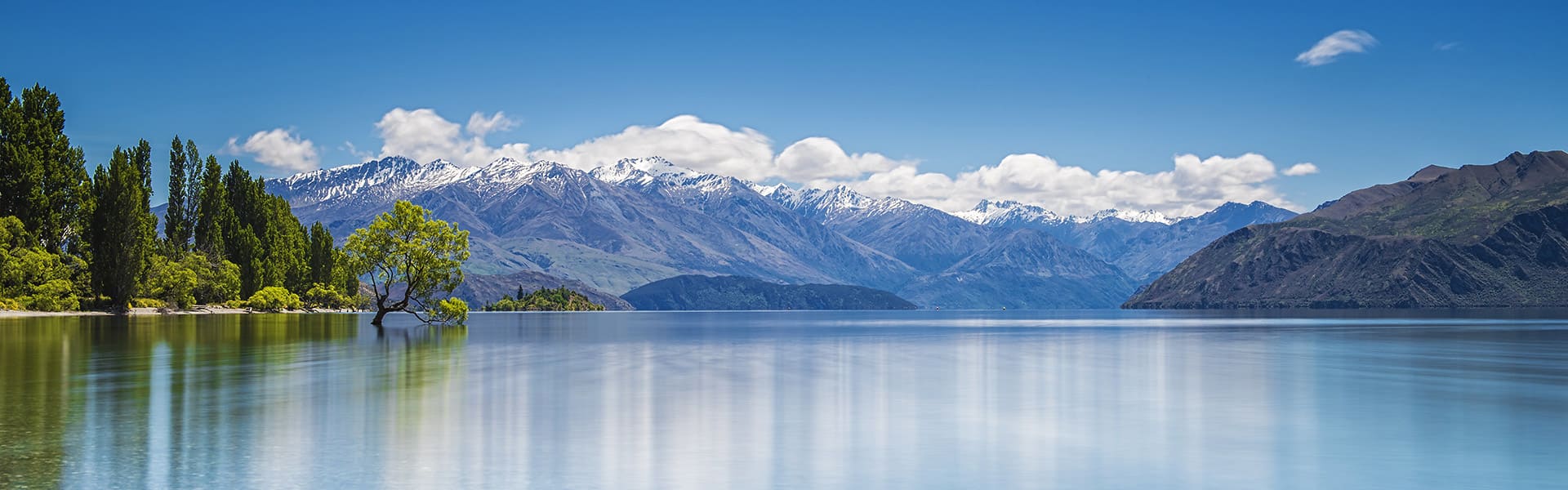 Lake Queenstown New Zealand