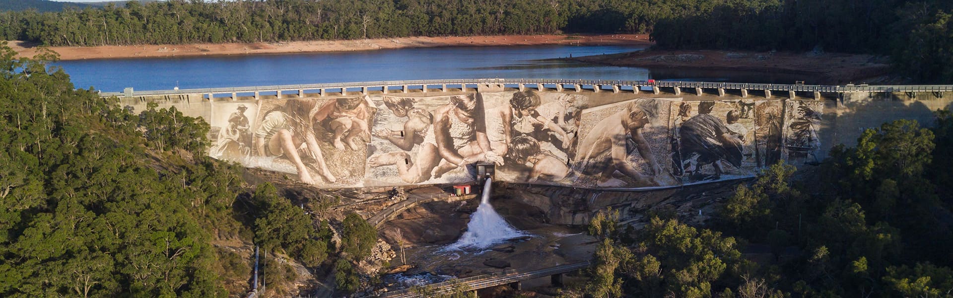 Landscape shot of the Wellington Dam mural
