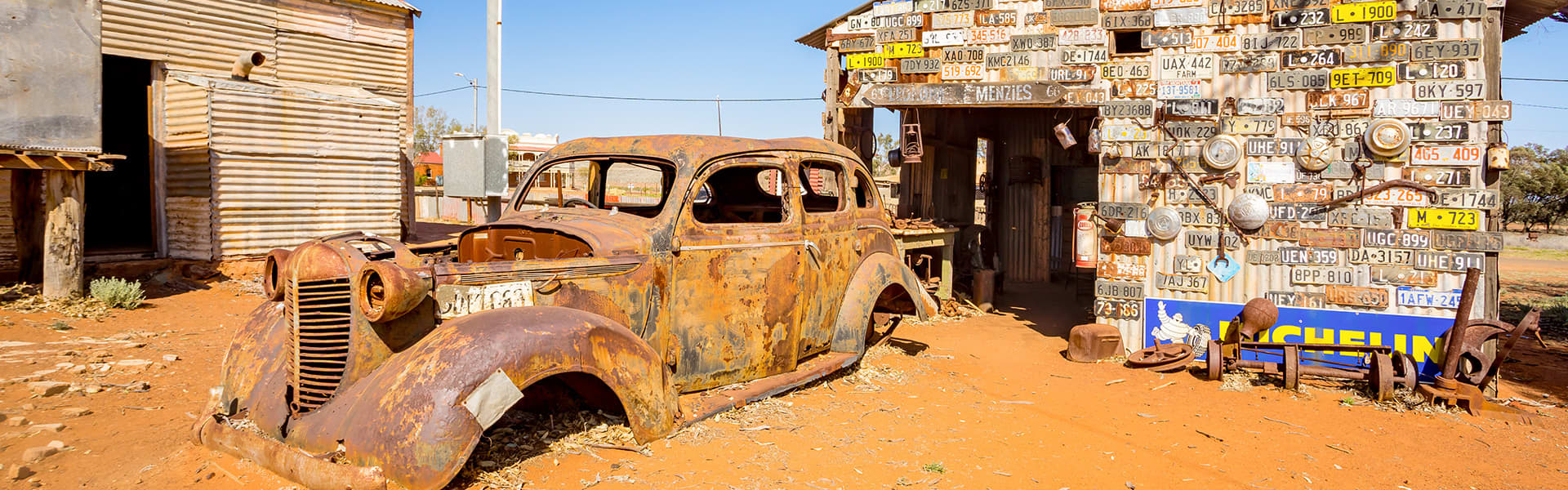 TT_ghosttown_oldcar