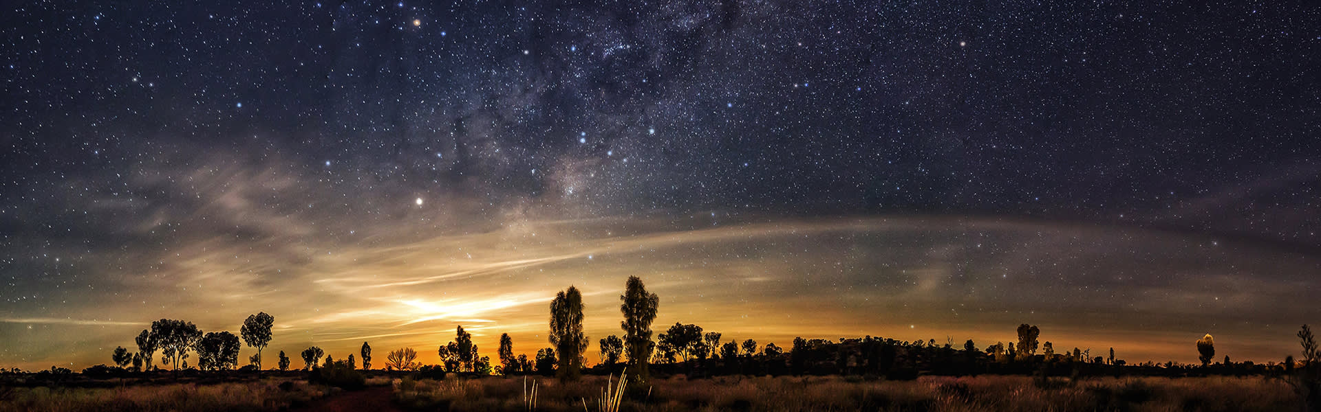 Image of the outback under the stars
