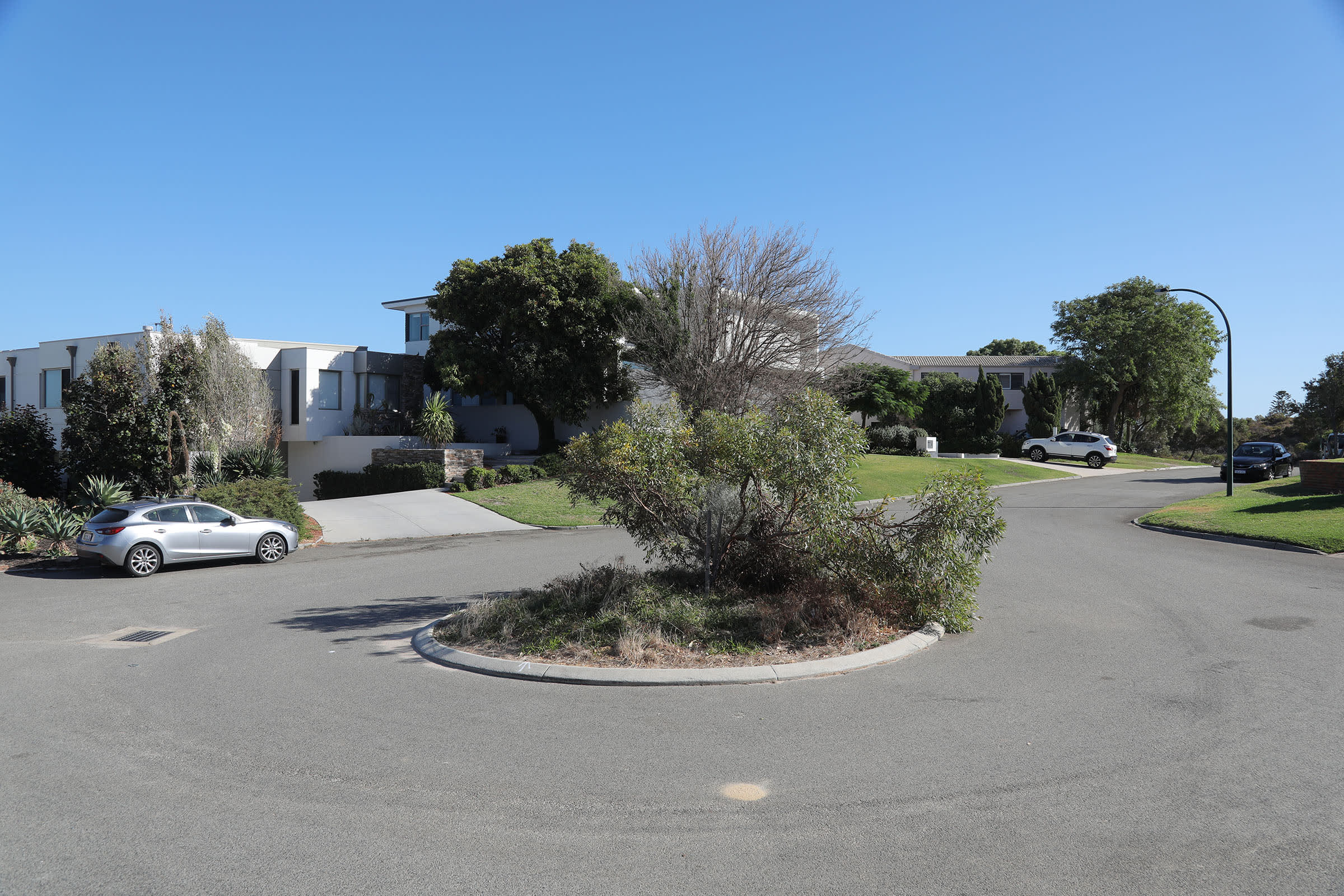 Cul de sac in Dodonia Gardens, City Beach