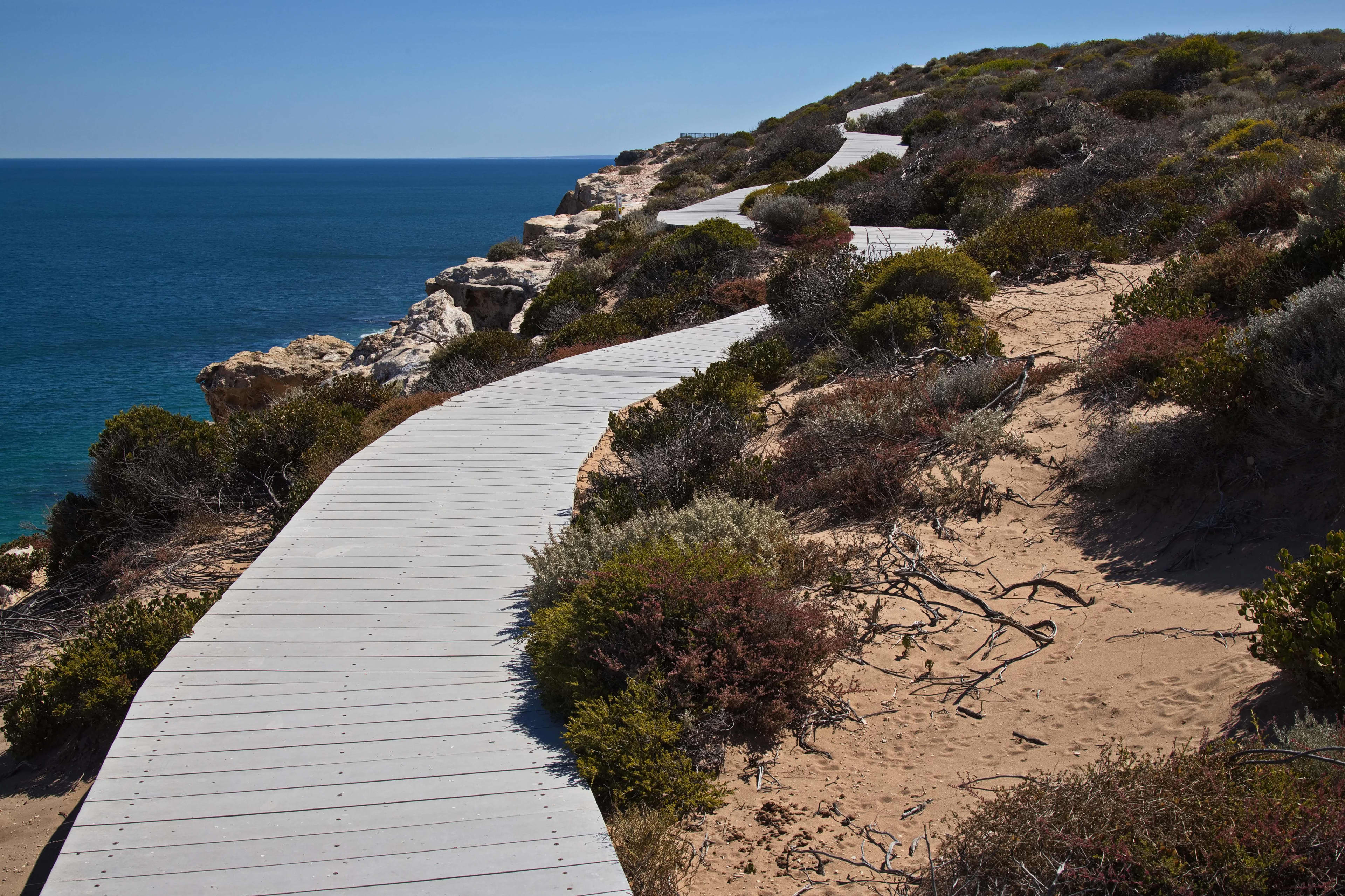 View over the coast from the Island Rock to Natural Bridge boardwalk, Kalbarri.