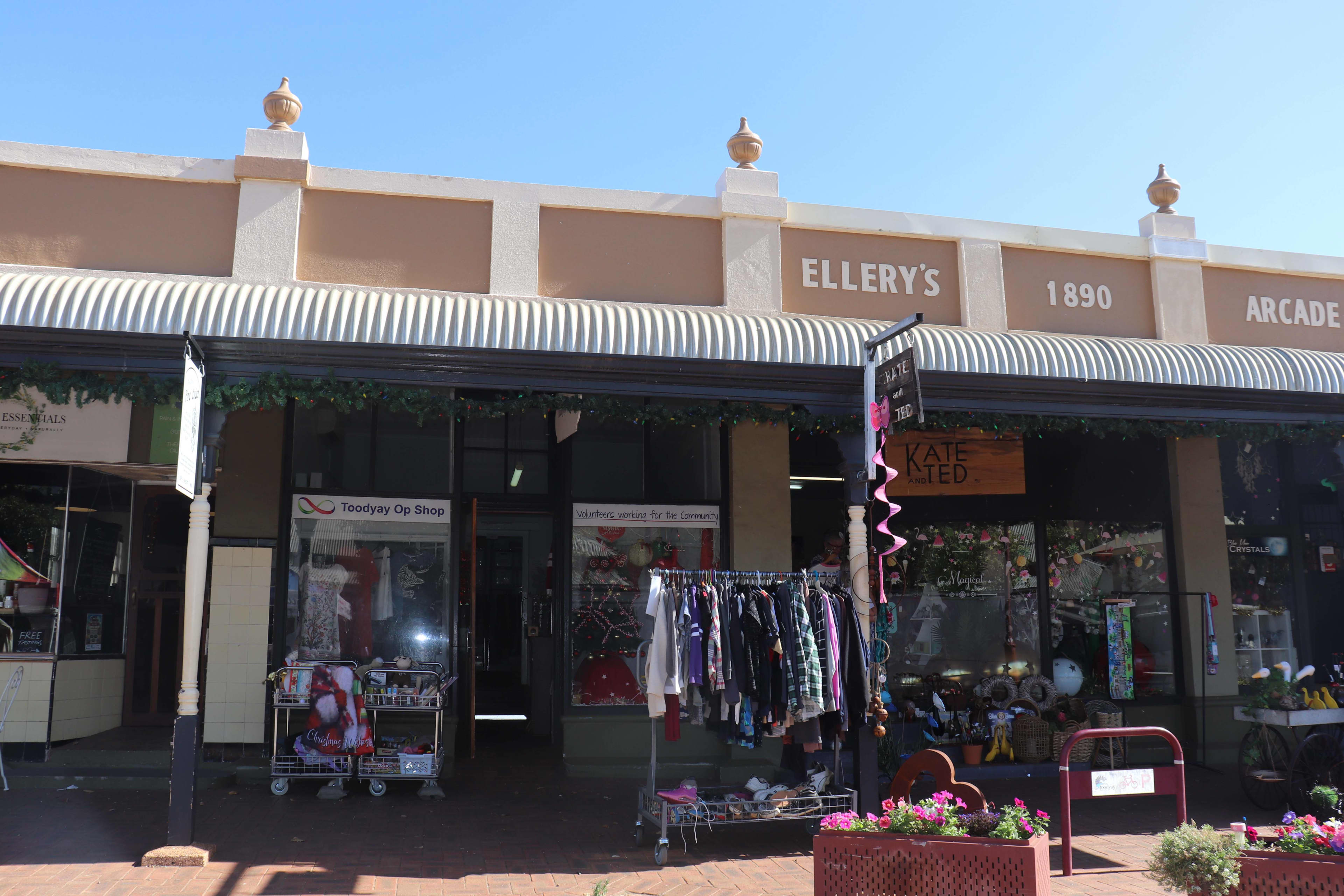 The exterior of an op shop in Toodyay