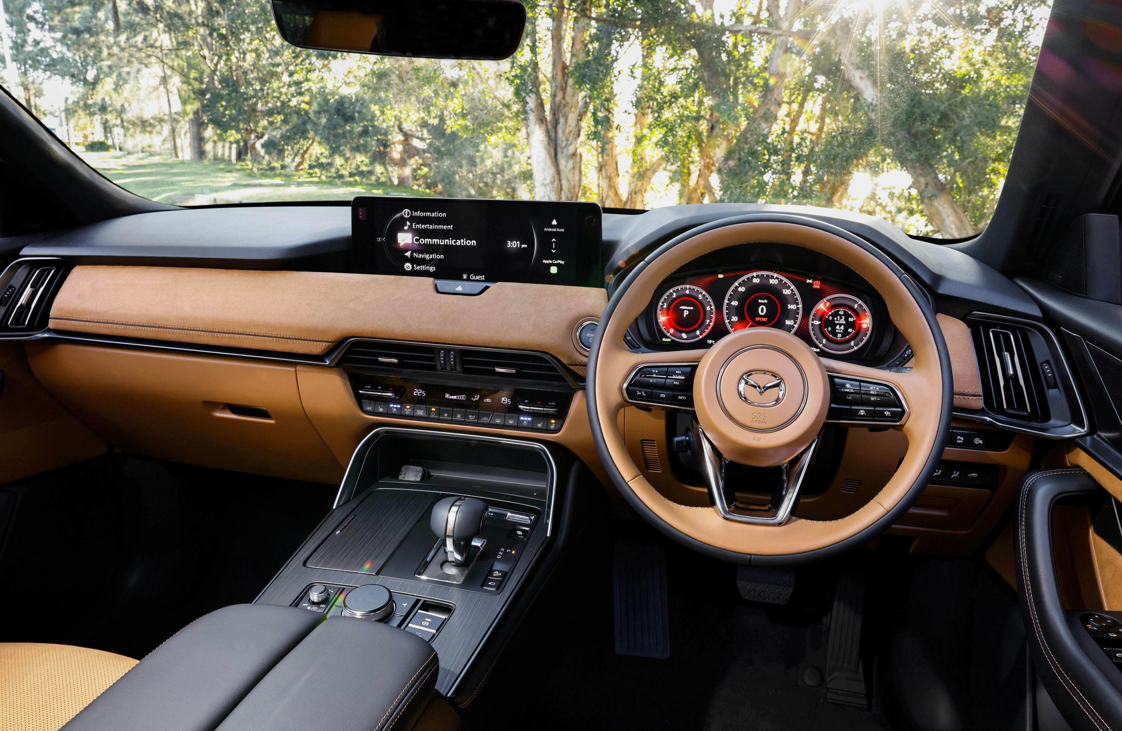 The dashboard of a Mazda CX-80