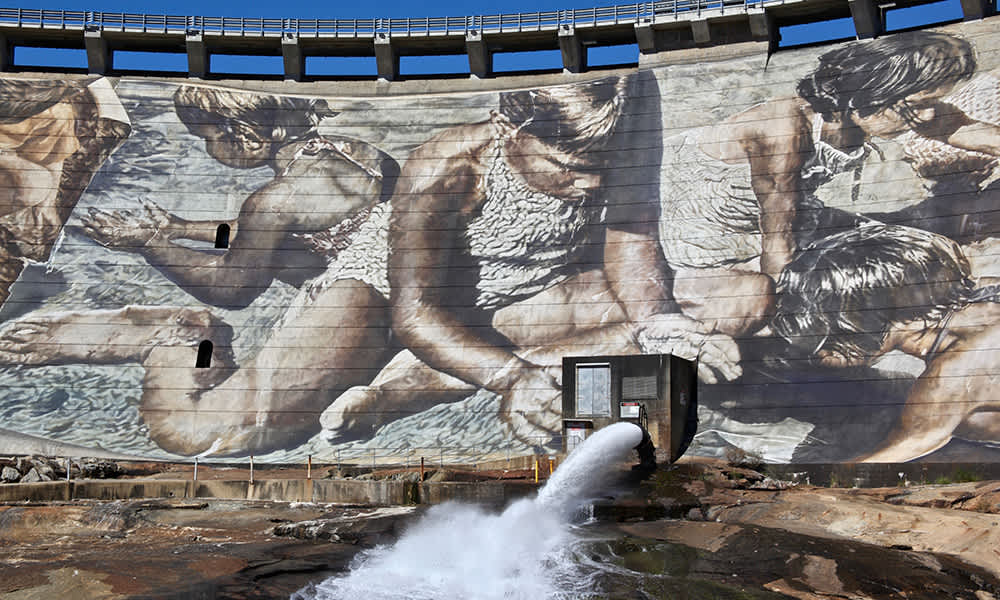 Close up view of Wellington Dam